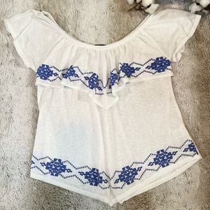 Almost Famous Off the Shoulder White Shirt Size Small